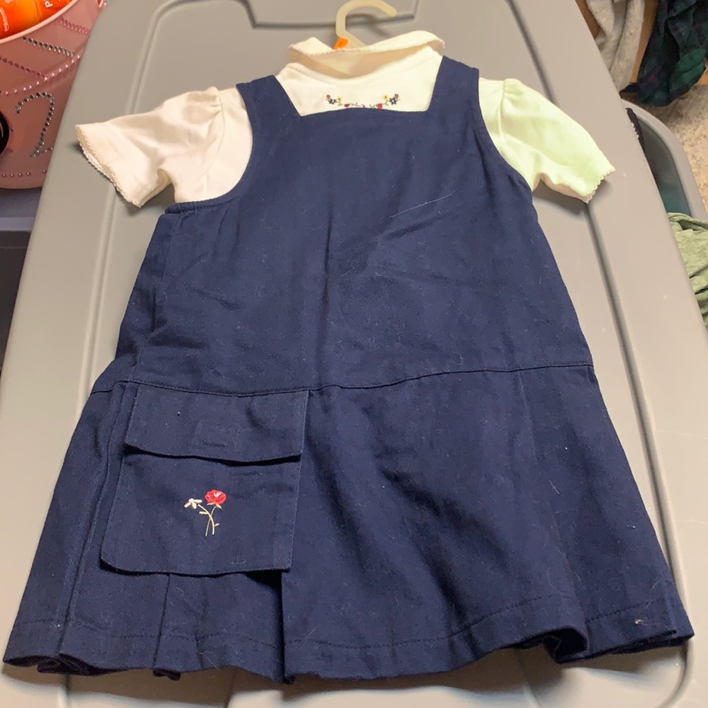 Navy and white Mckids outfit size 3 t